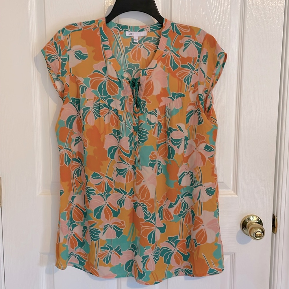 DR2 Green/Yellow/Orange Floral Blouse with Front Tie  Front Cap Sleeve Size L